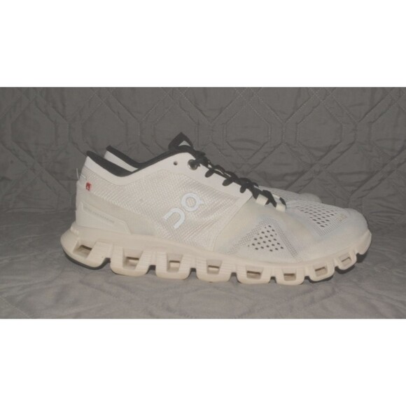 On Running Shoes - On Cloud X Women's Sz 8 Running Shoes White Black Mesh Sneakers EU 39 Athletic